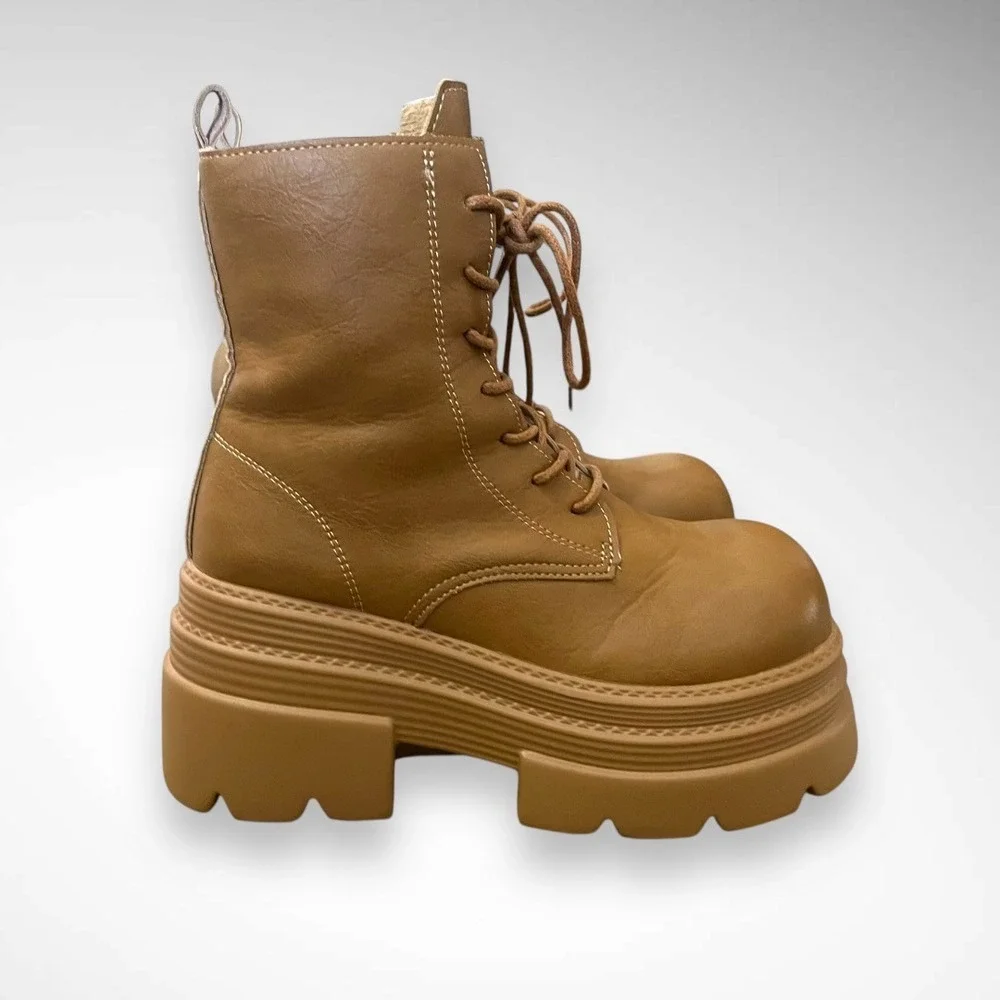 BRAND NEW Tan Faux Leather‎ Lace Up Platform Boots Size 5